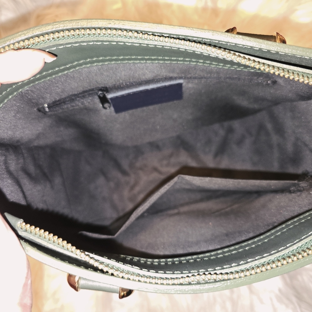 Authentic Camelia Roma Handbag - Picture 7 of 10